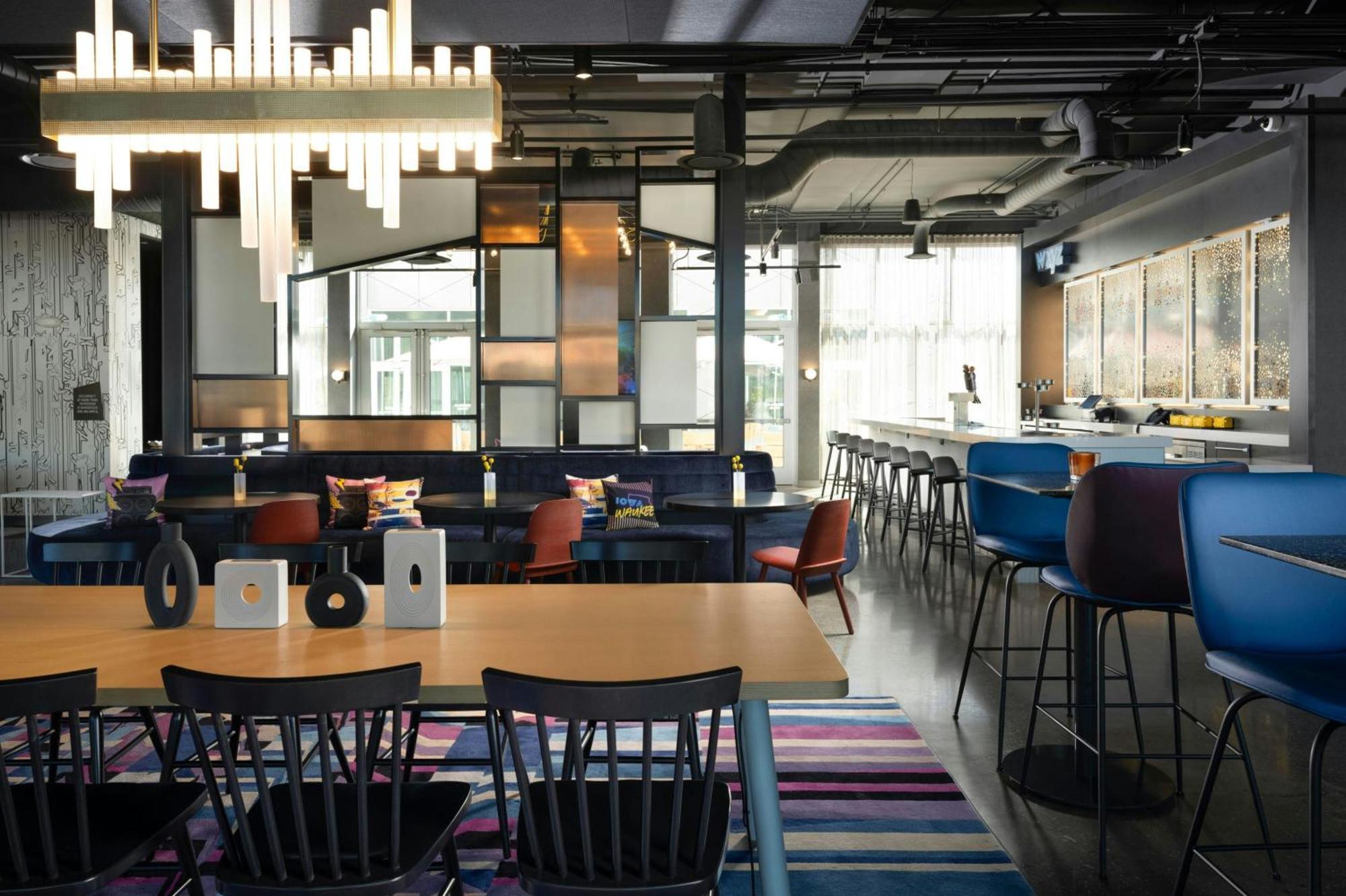 Aloft Waukee Hotell Eksteriør bilde