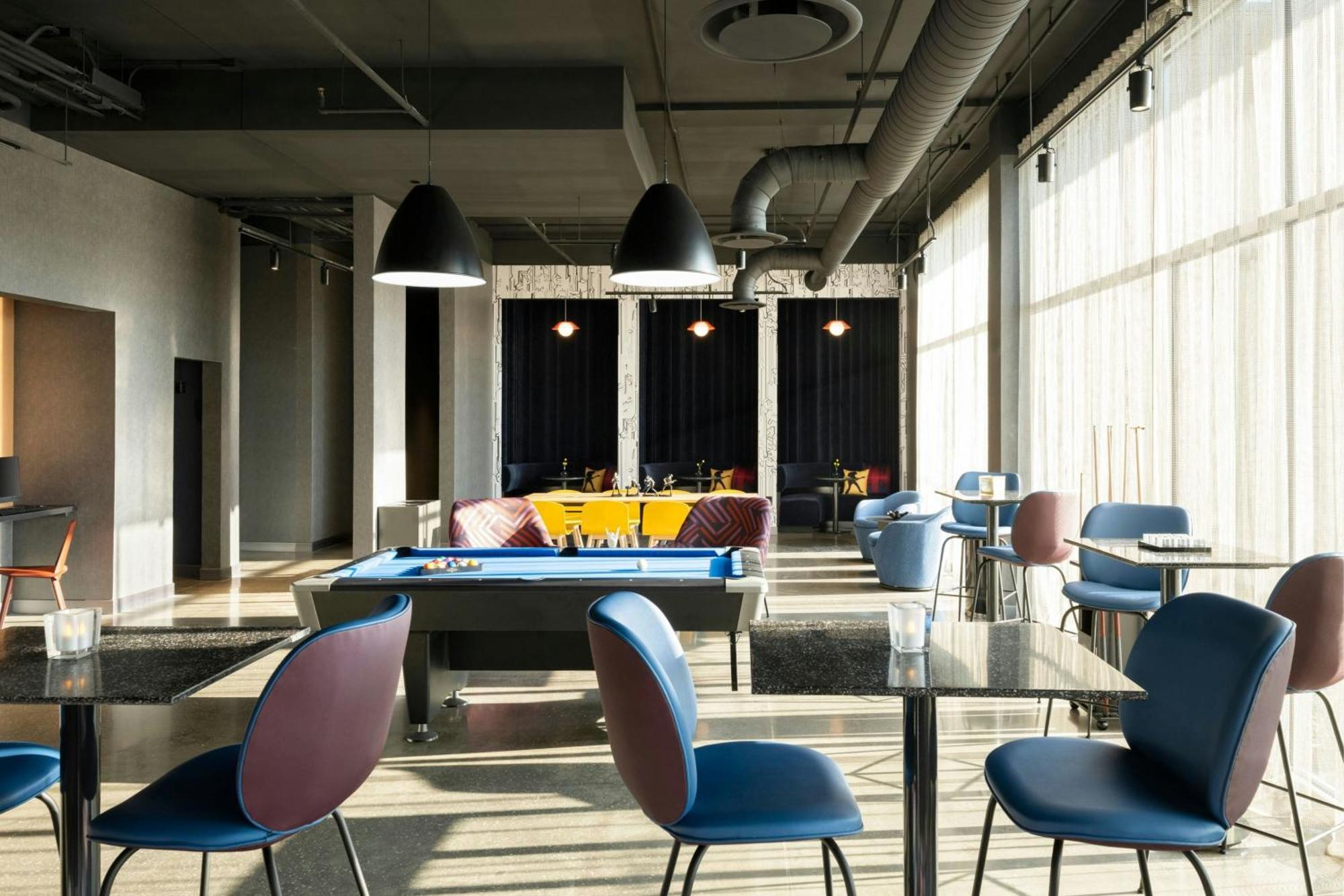 Aloft Waukee Hotell Eksteriør bilde