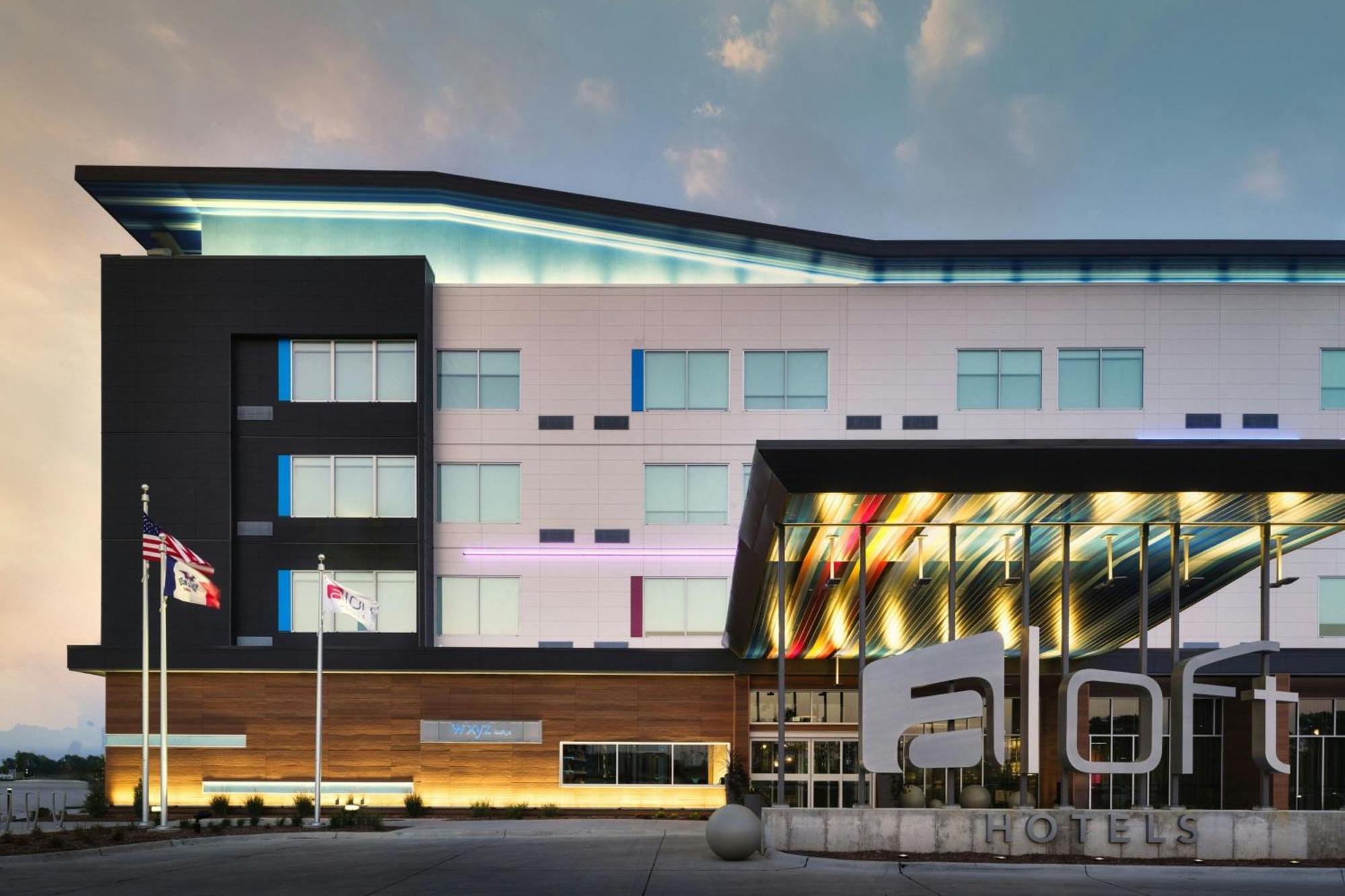 Aloft Waukee Hotell Eksteriør bilde